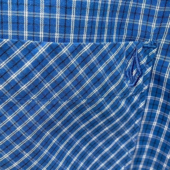 VOLCOM Royal Blue Plaid Short Sleeve Collared Shirt Men XL Classic Fit - Picture 3 of 7